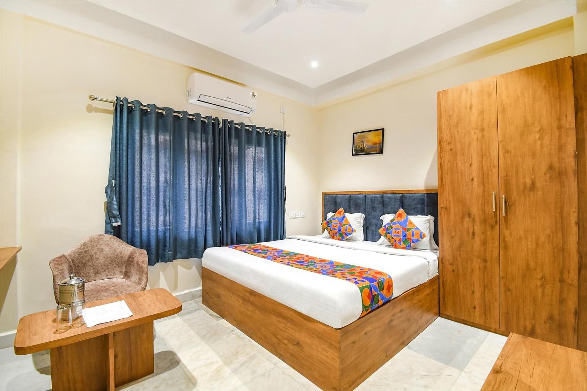 Fabhotel Prime The Golden Plaza - Nr Tarapith Temple Eksteriør bilde